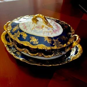 Theodore Haviland Limoges France gravy boat